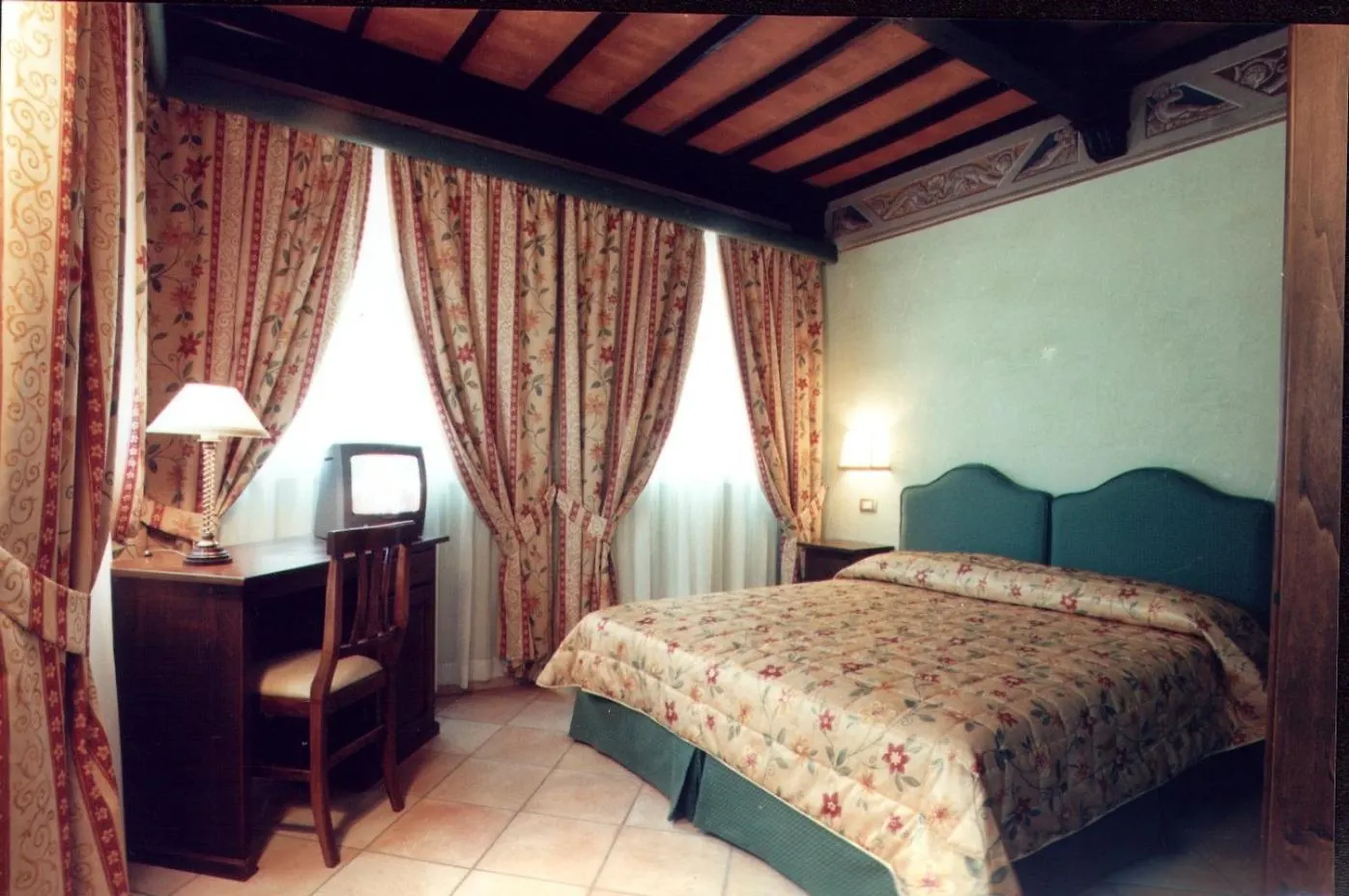 Villa Le Camelie Siena Guest house