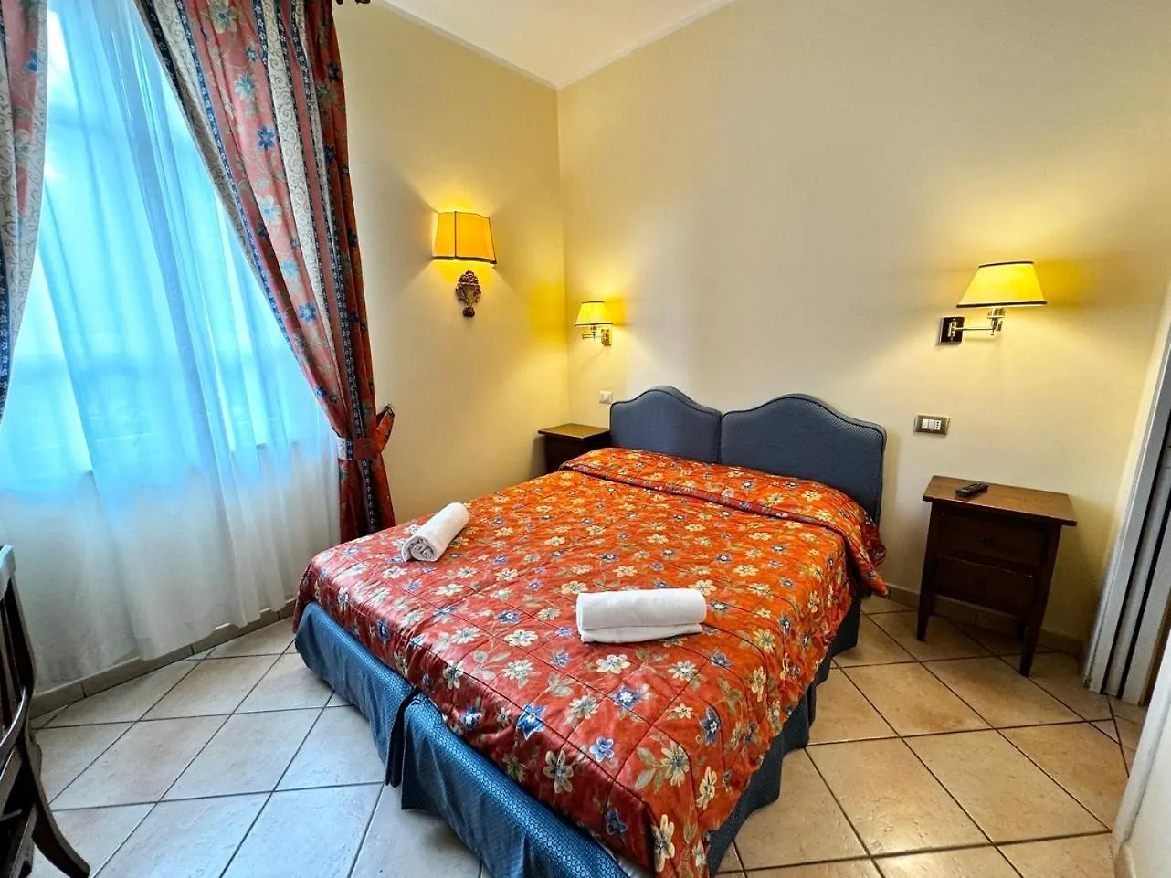 Villa Le Camelie Siena Italy