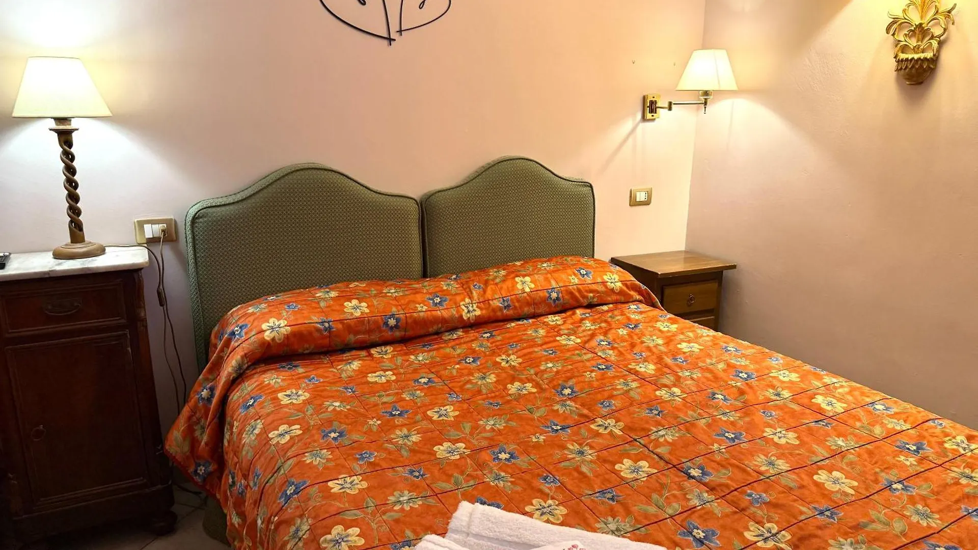 Villa Le Camelie Siena İtalya